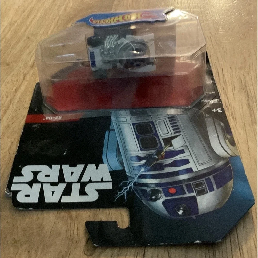 2014 Mattel‎ Hot wheels Star Wars R2-D2 Car, NIP